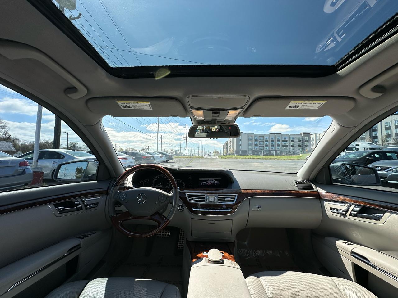 Mercedes-Benz S-Class S550 2013