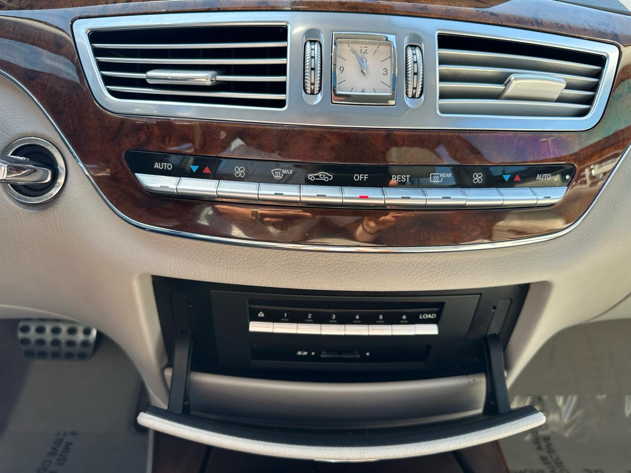 Mercedes-Benz S-Class S550 2013