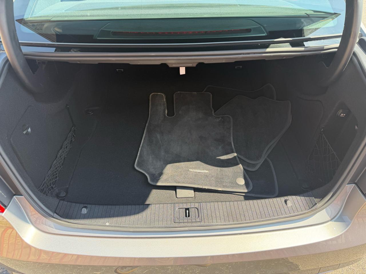 Mercedes-Benz E-Class E350 Sedan 2012