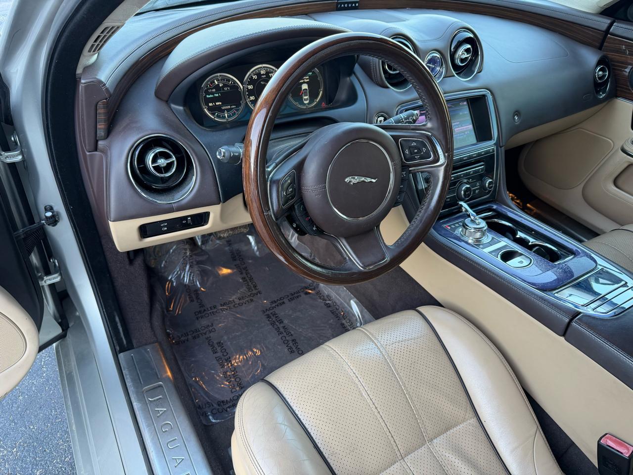 Jaguar XJ-Series XJL Portfolio 2013