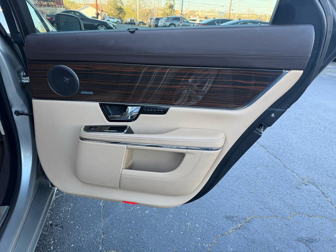 Jaguar XJ-Series XJL Portfolio 2013