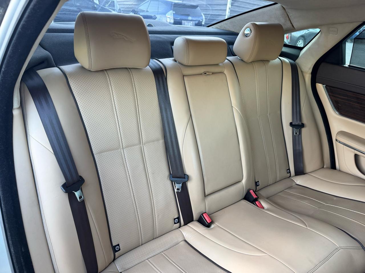 Jaguar XJ-Series XJL Portfolio 2013