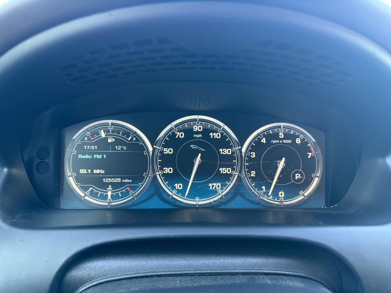 Jaguar XJ-Series XJL Portfolio 2013