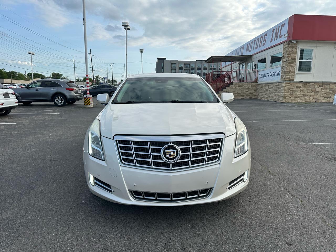 Cadillac XTS Luxury FWD 2014