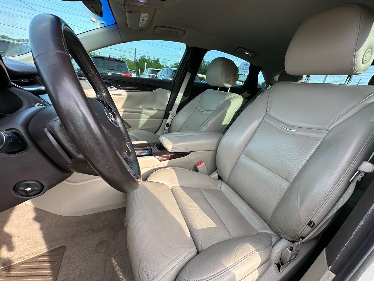 Cadillac XTS Luxury FWD 2014