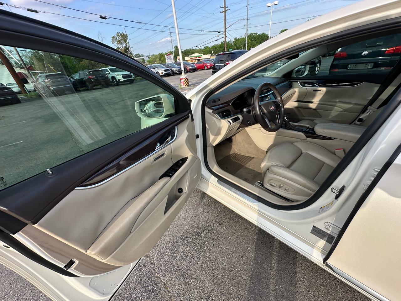 Cadillac XTS Luxury FWD 2014