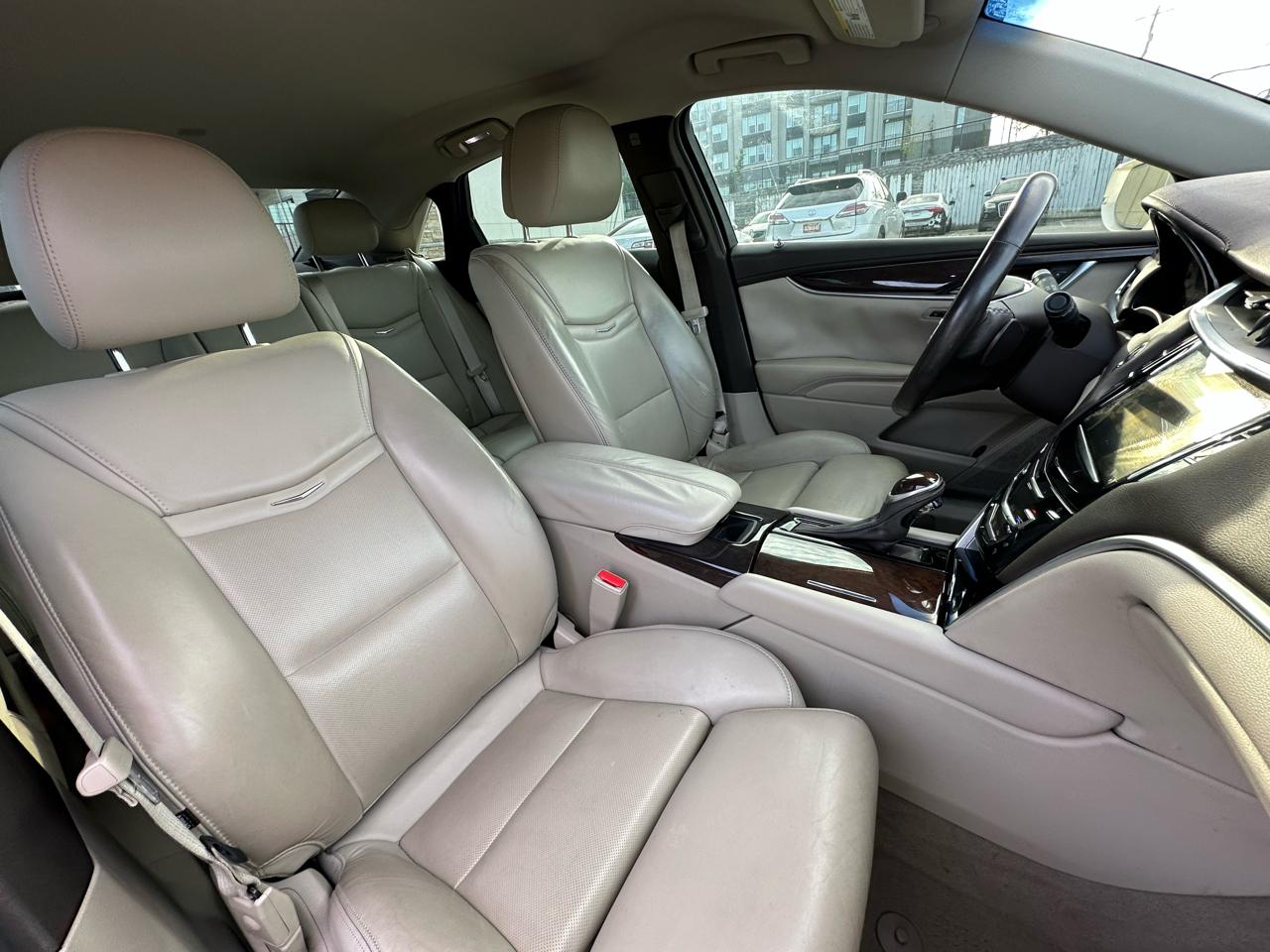 Cadillac XTS Luxury FWD 2014