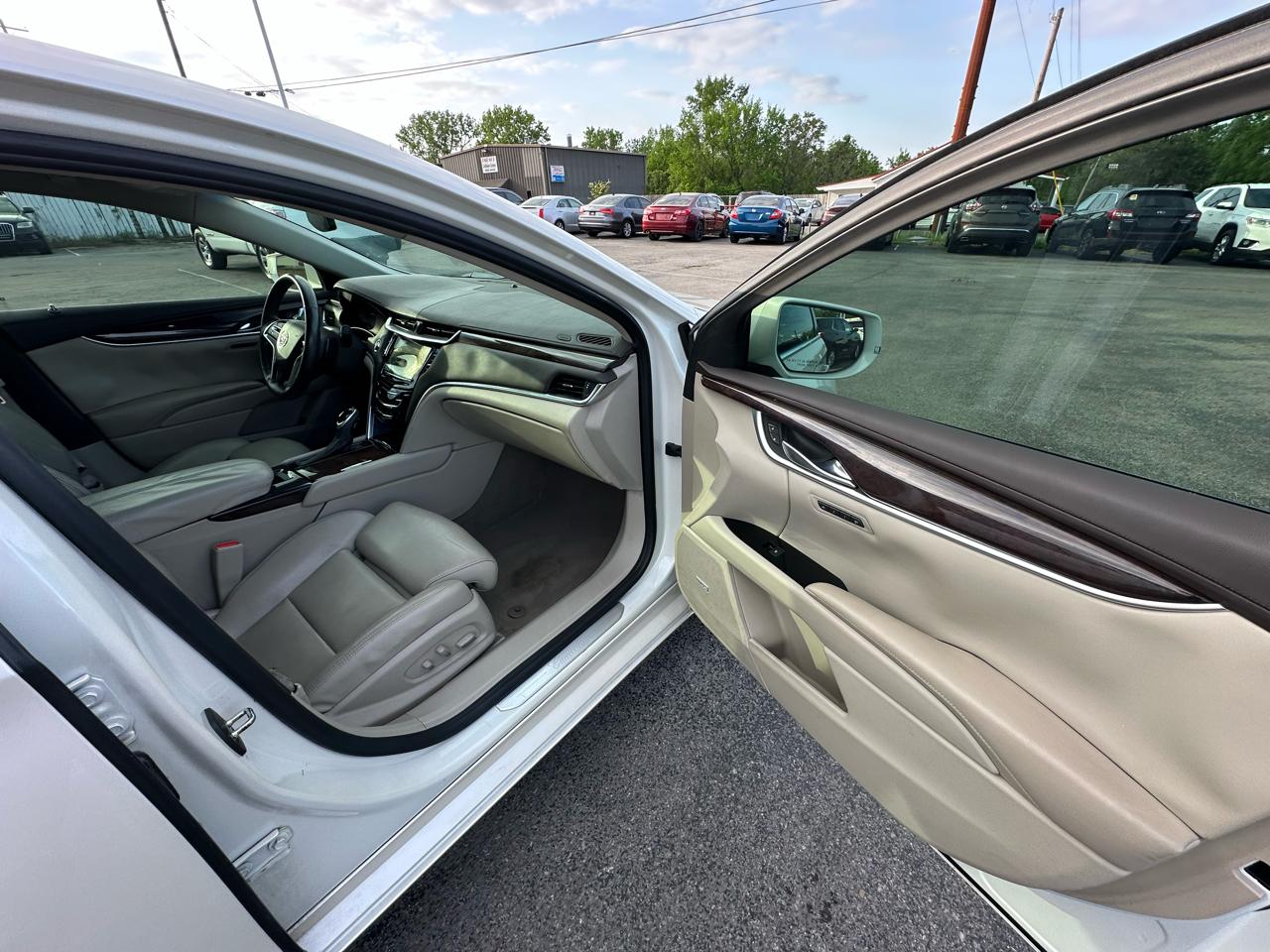 Cadillac XTS Luxury FWD 2014