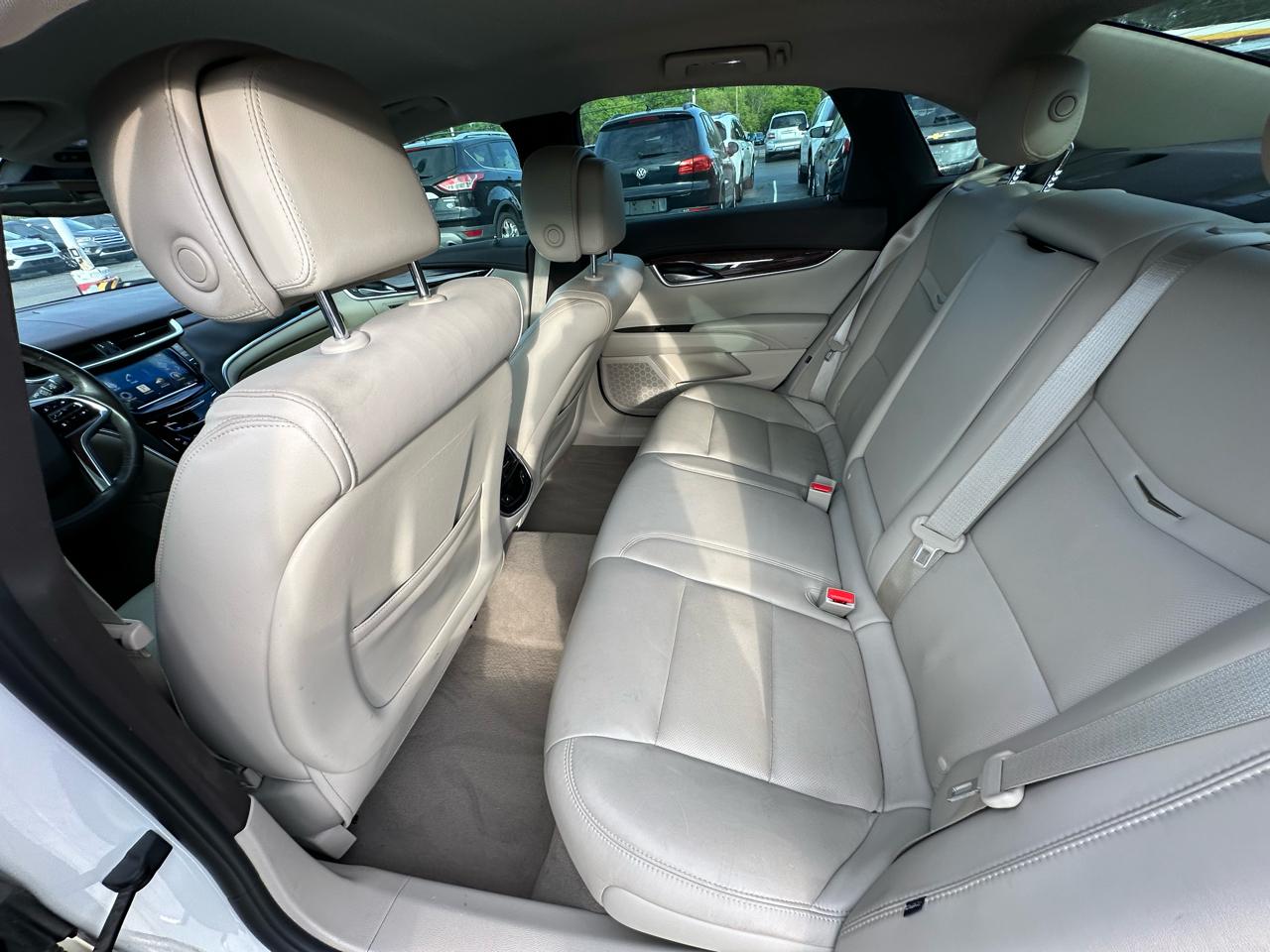 Cadillac XTS Luxury FWD 2014