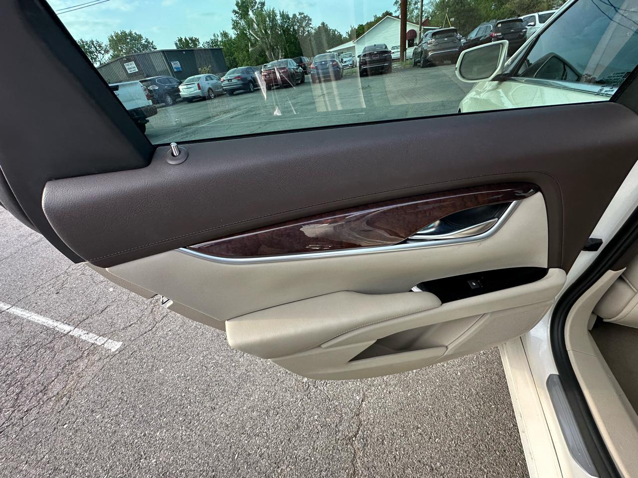 Cadillac XTS Luxury FWD 2014