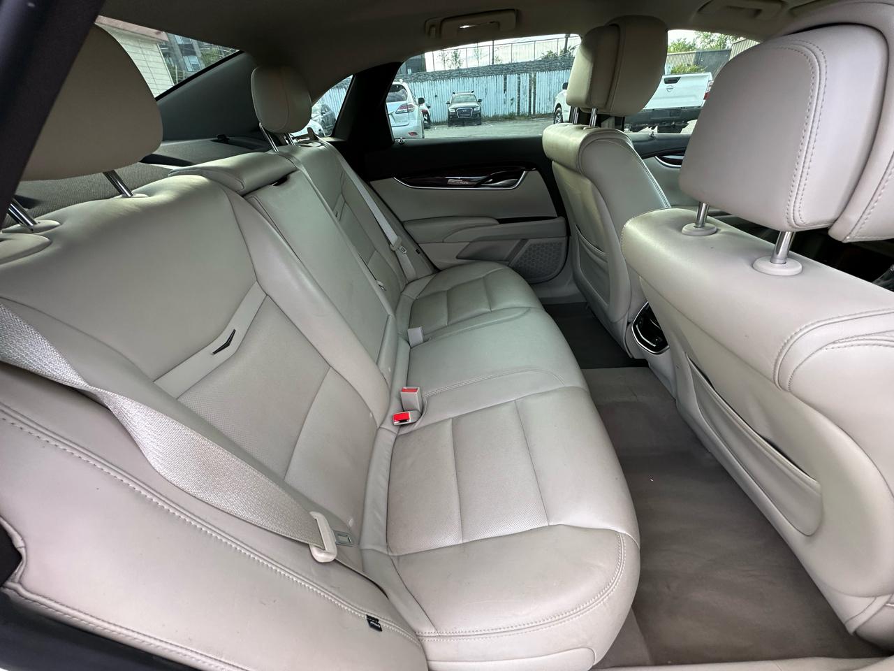 Cadillac XTS Luxury FWD 2014