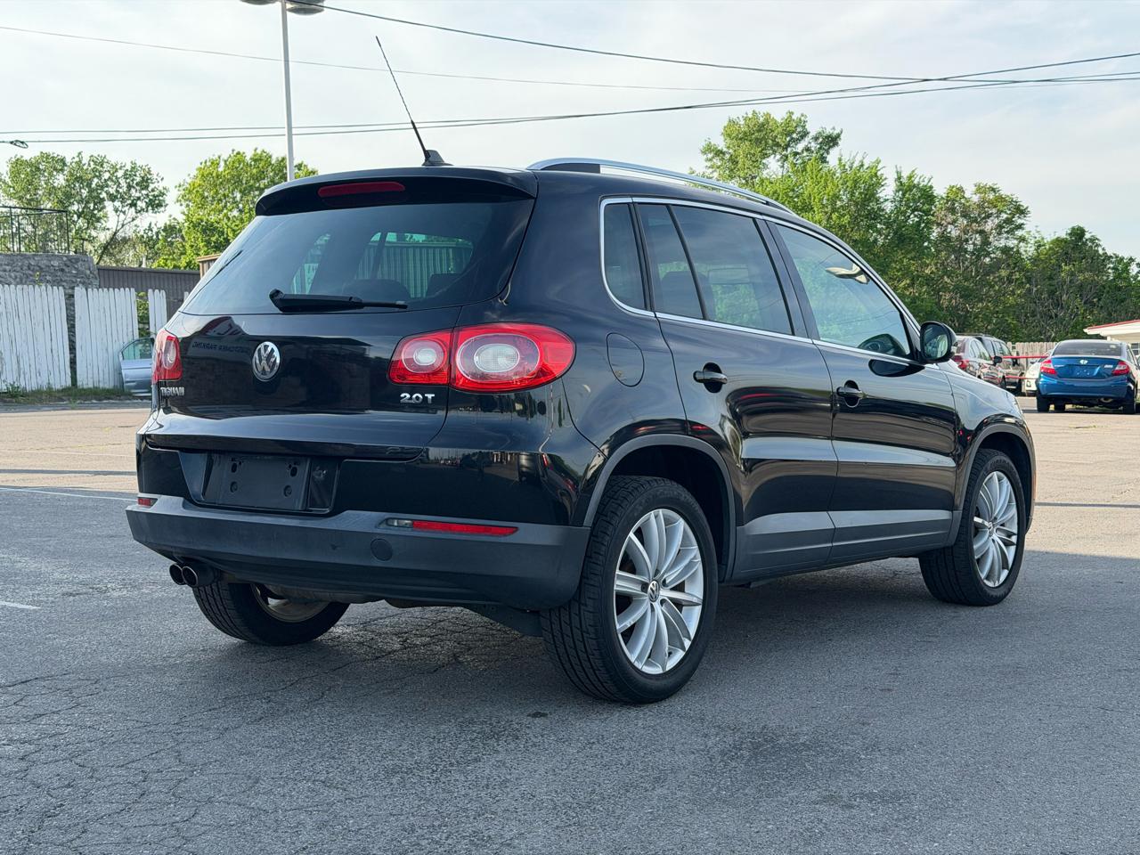 Volkswagen Tiguan SEL 2011
