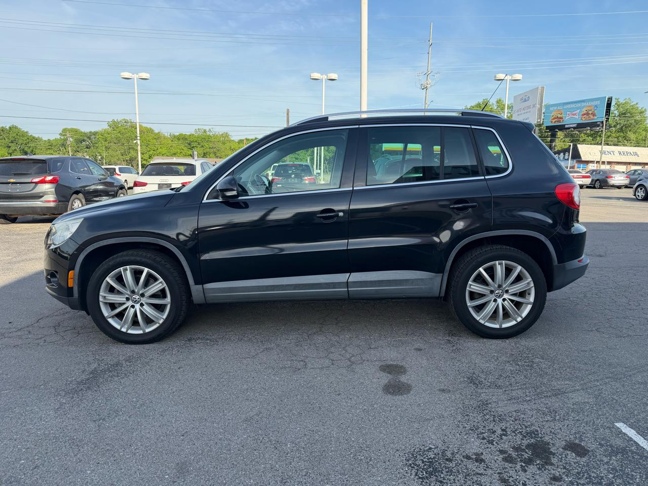 Volkswagen Tiguan SEL 2011