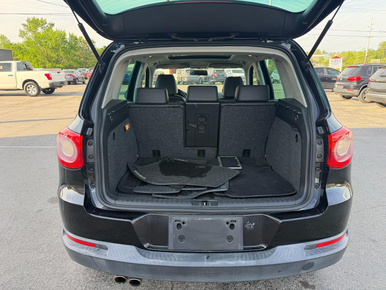 Volkswagen Tiguan SEL 2011