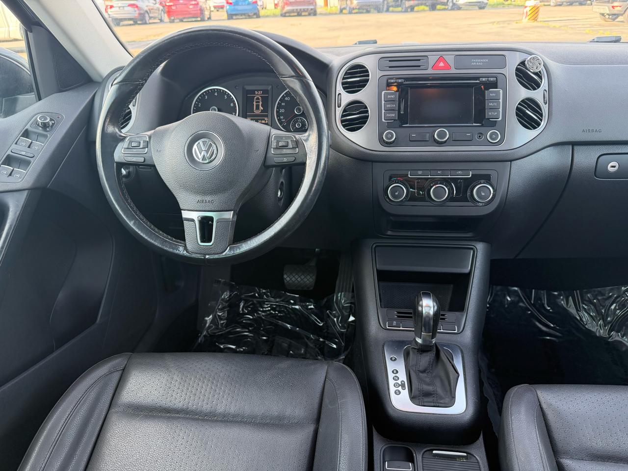 Volkswagen Tiguan SEL 2011