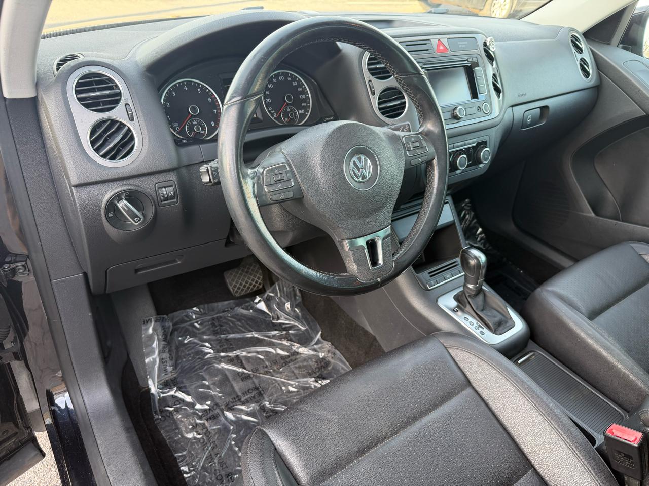 Volkswagen Tiguan SEL 2011