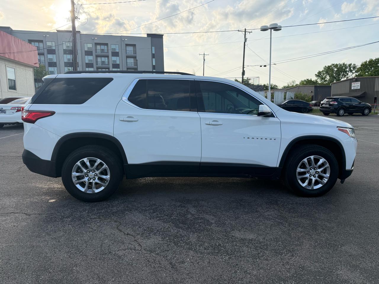 Chevrolet Traverse LT Cloth FWD 2019