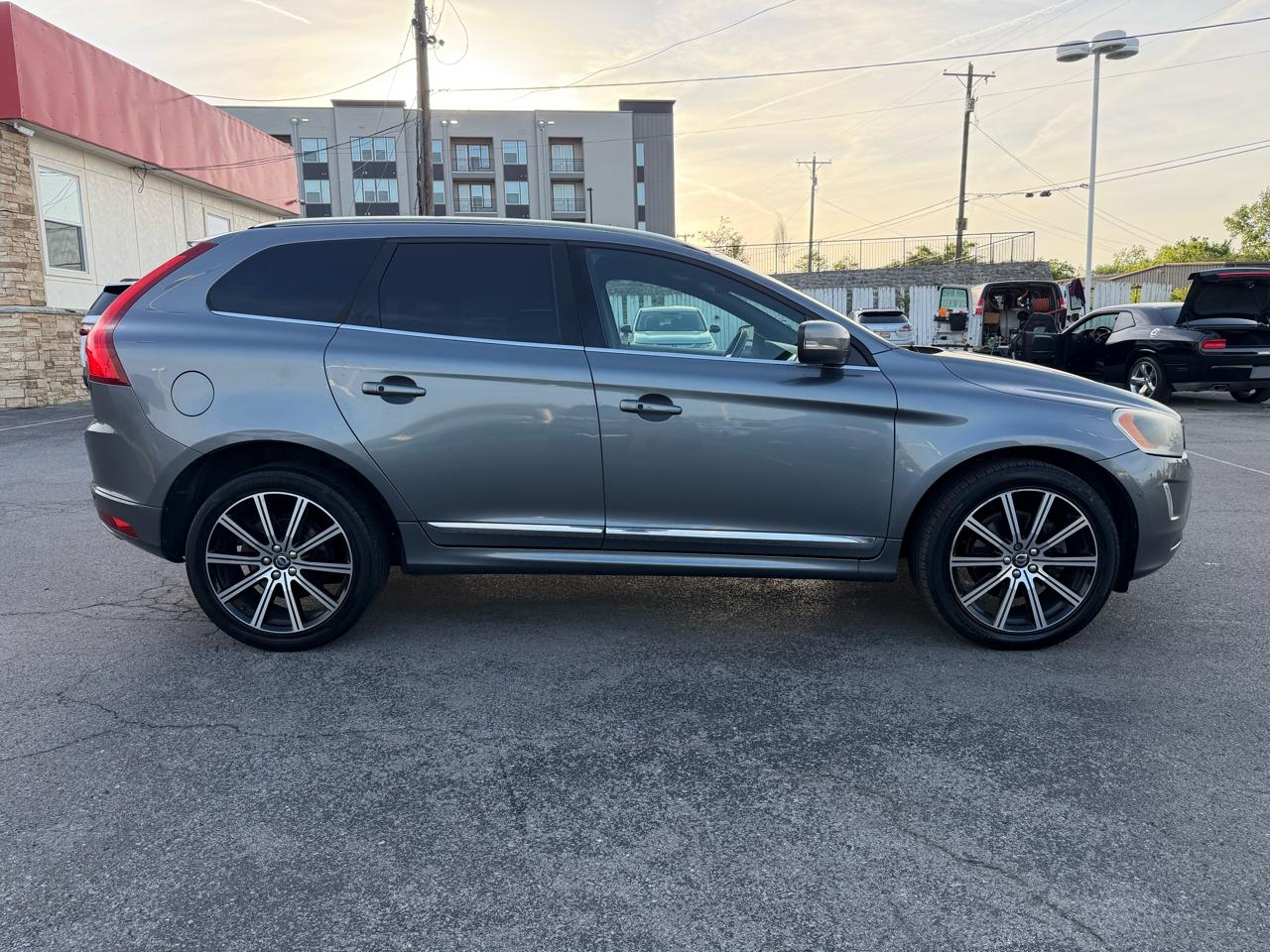 Volvo XC60 T5 Drive-E Platinum FWD 2016