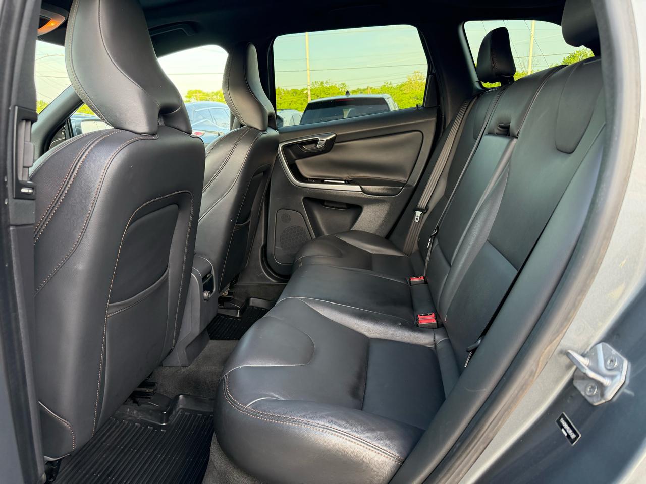 Volvo XC60 T5 Drive-E Platinum FWD 2016