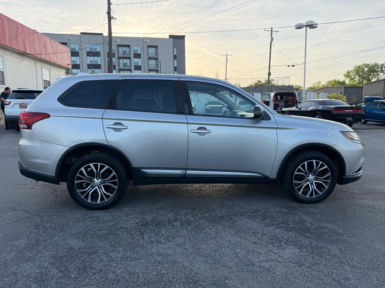 Mitsubishi Outlander SEL AWD 2018