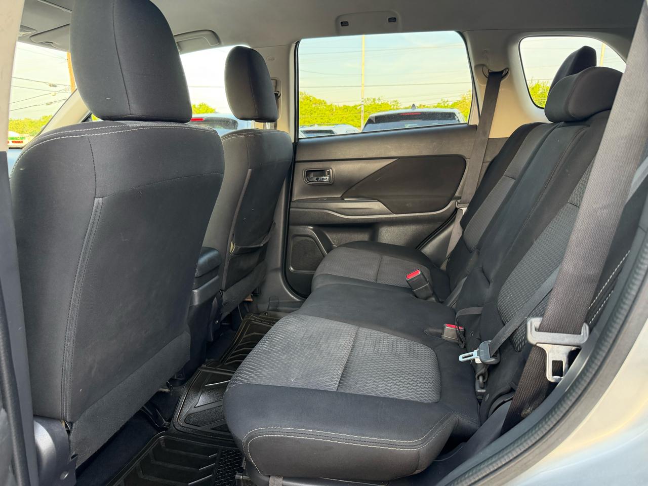 Mitsubishi Outlander SEL AWD 2018