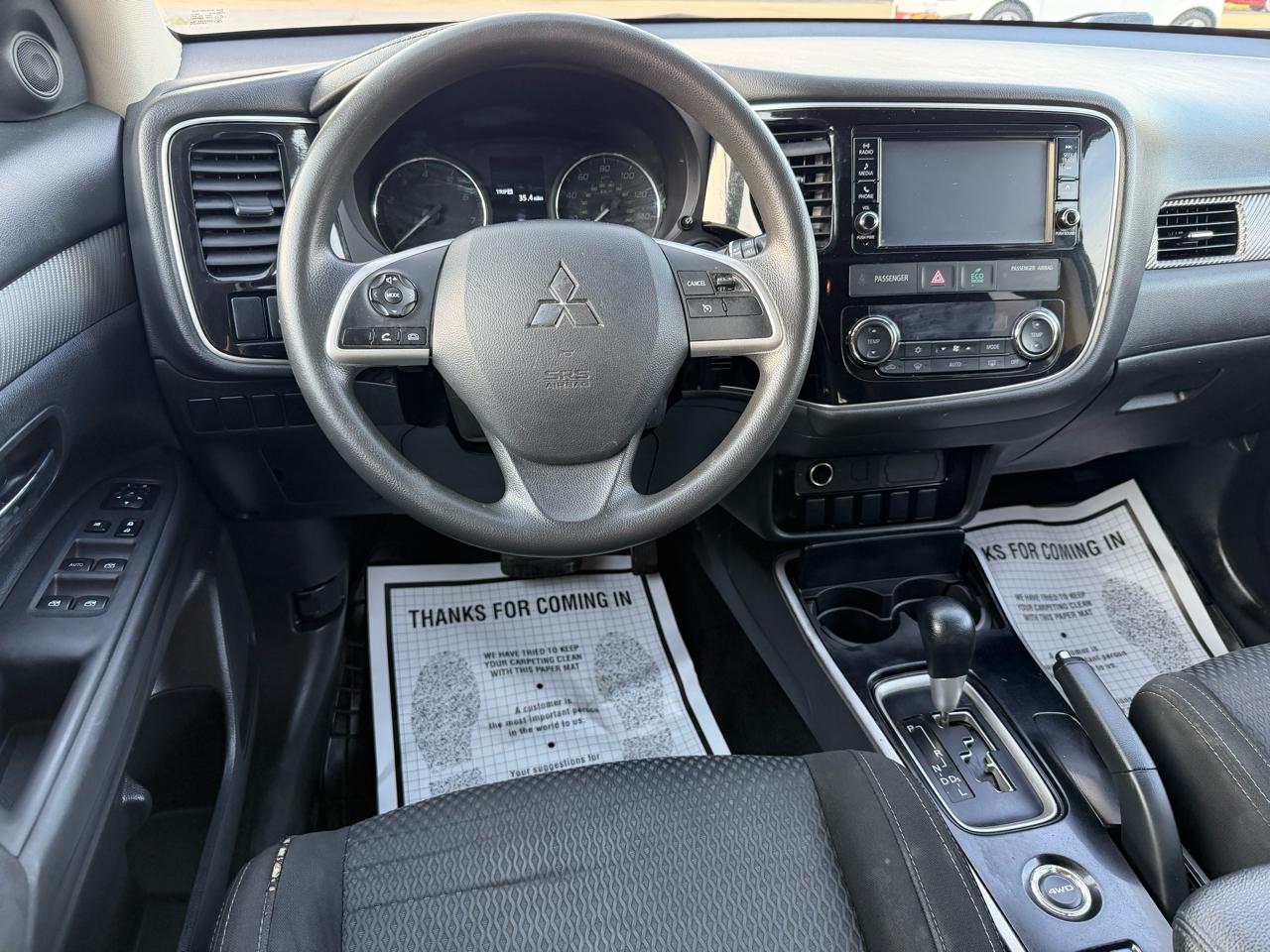 Mitsubishi Outlander SEL AWD 2018