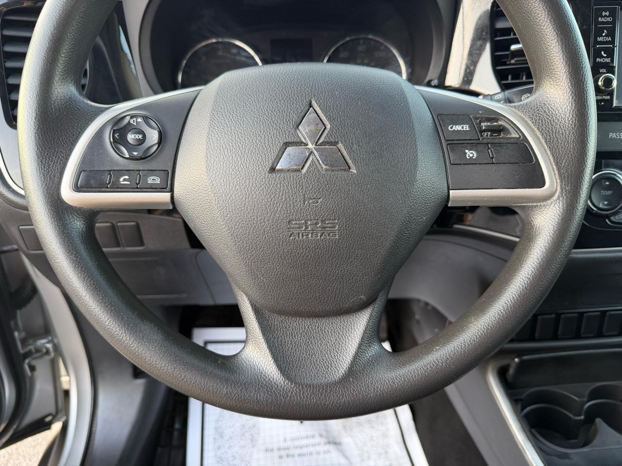 Mitsubishi Outlander SEL AWD 2018