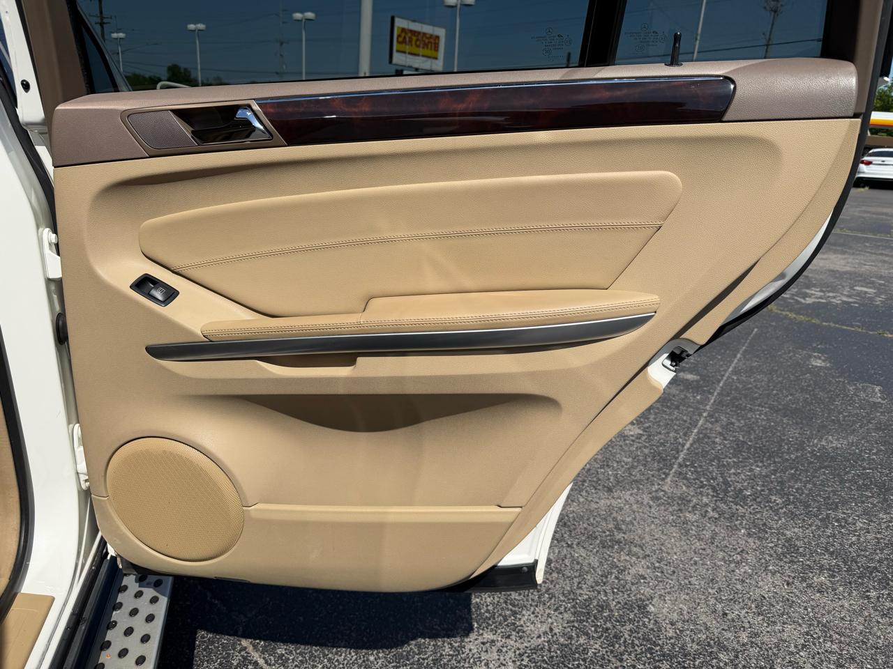 Mercedes-Benz GL-Class GL450 4MATIC 2012