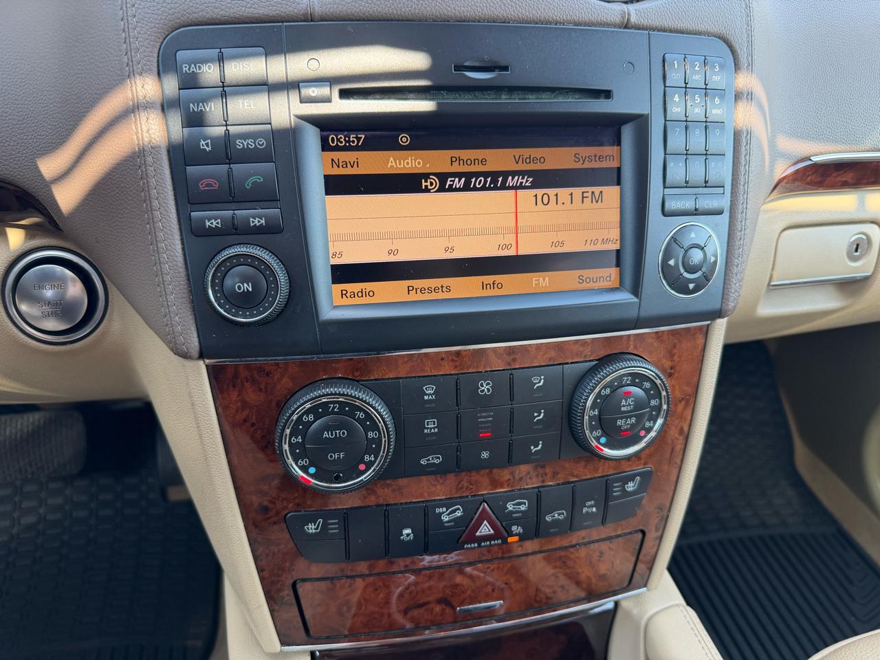 Mercedes-Benz GL-Class GL450 4MATIC 2012