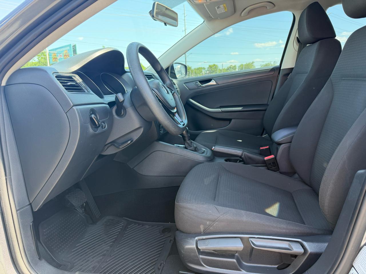 Volkswagen Jetta S 6A 2015