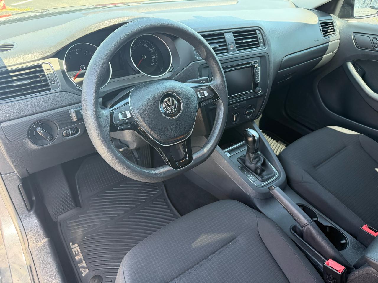 Volkswagen Jetta S 6A 2015