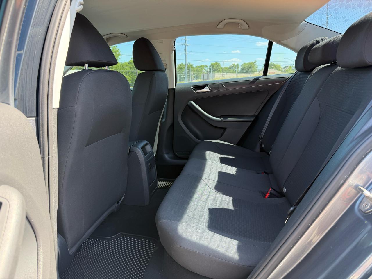 Volkswagen Jetta S 6A 2015