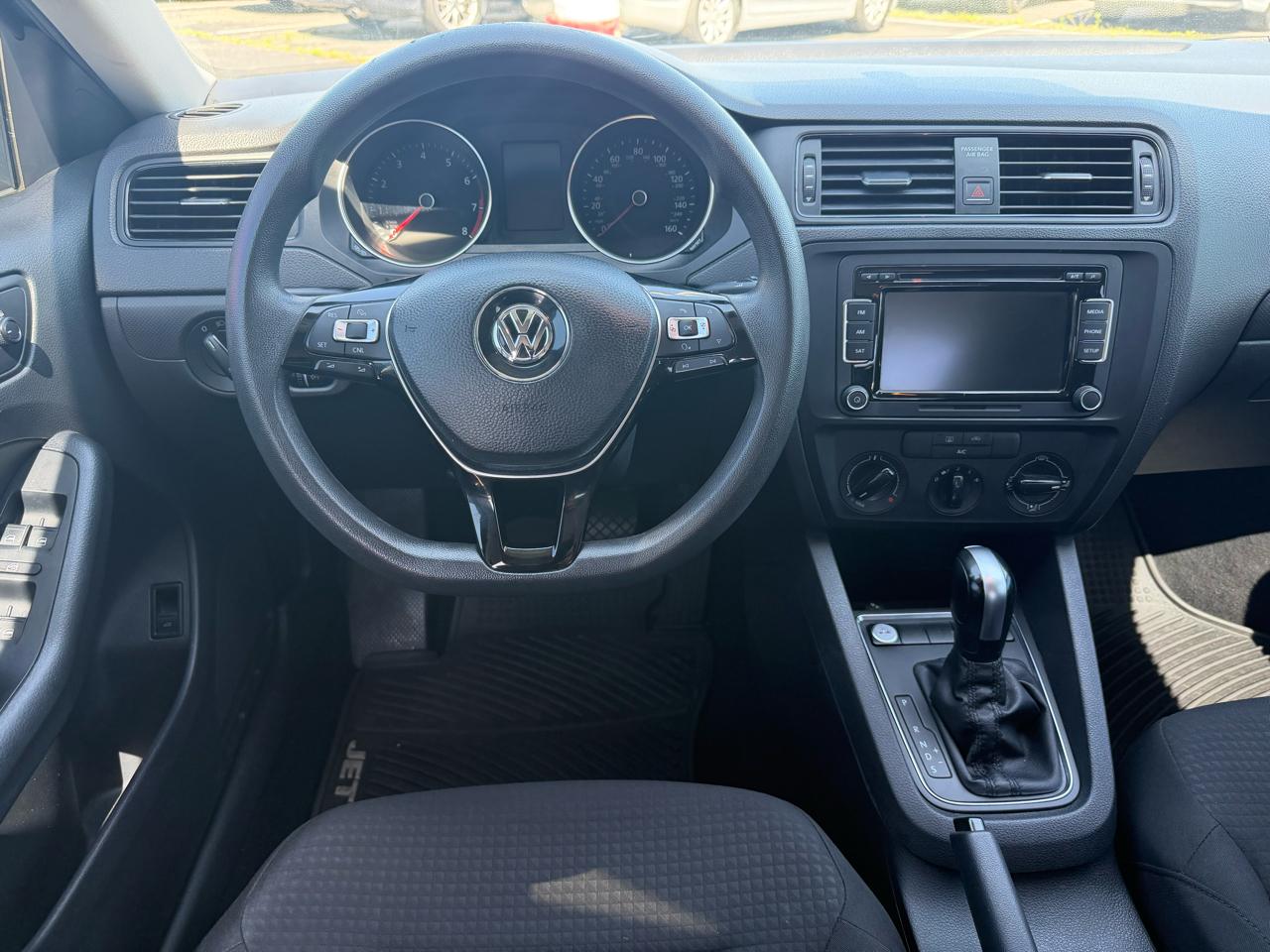 Volkswagen Jetta S 6A 2015