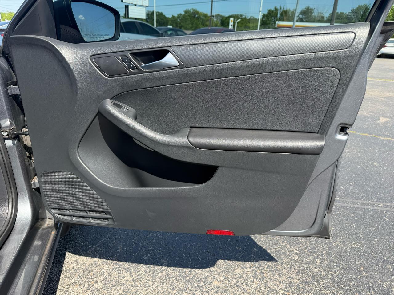 Volkswagen Jetta S 6A 2015