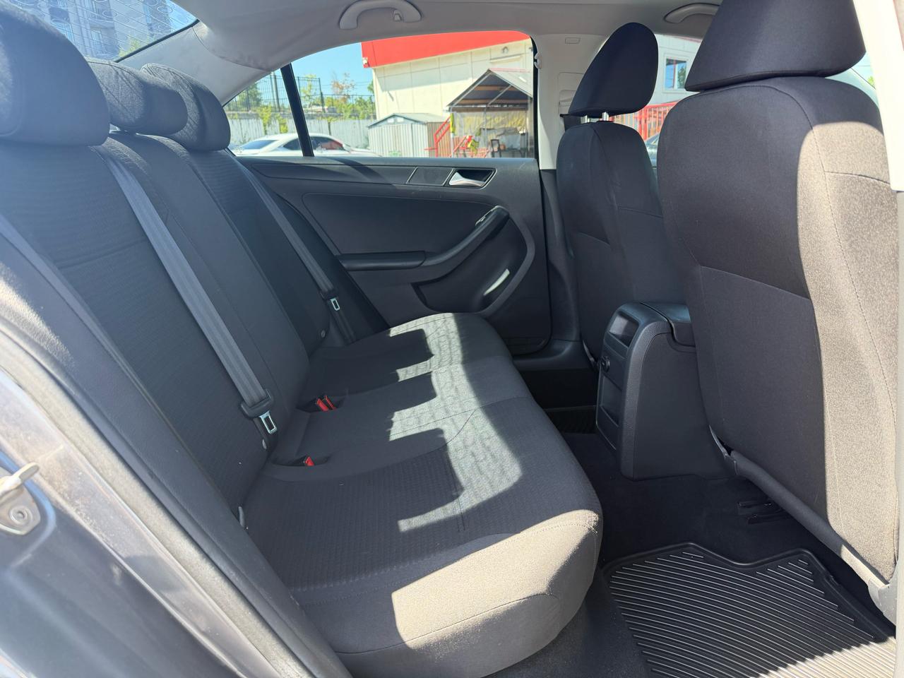 Volkswagen Jetta S 6A 2015