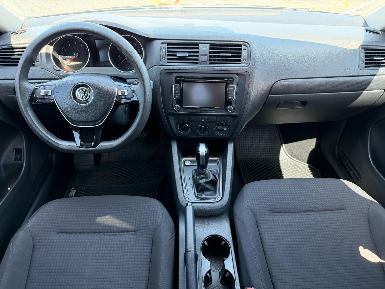 Volkswagen Jetta S 6A 2015