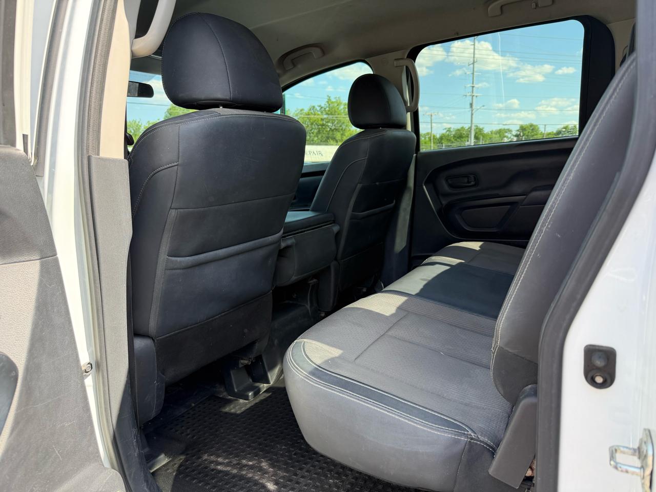 Nissan Titan S Crew Cab 2WD 2019
