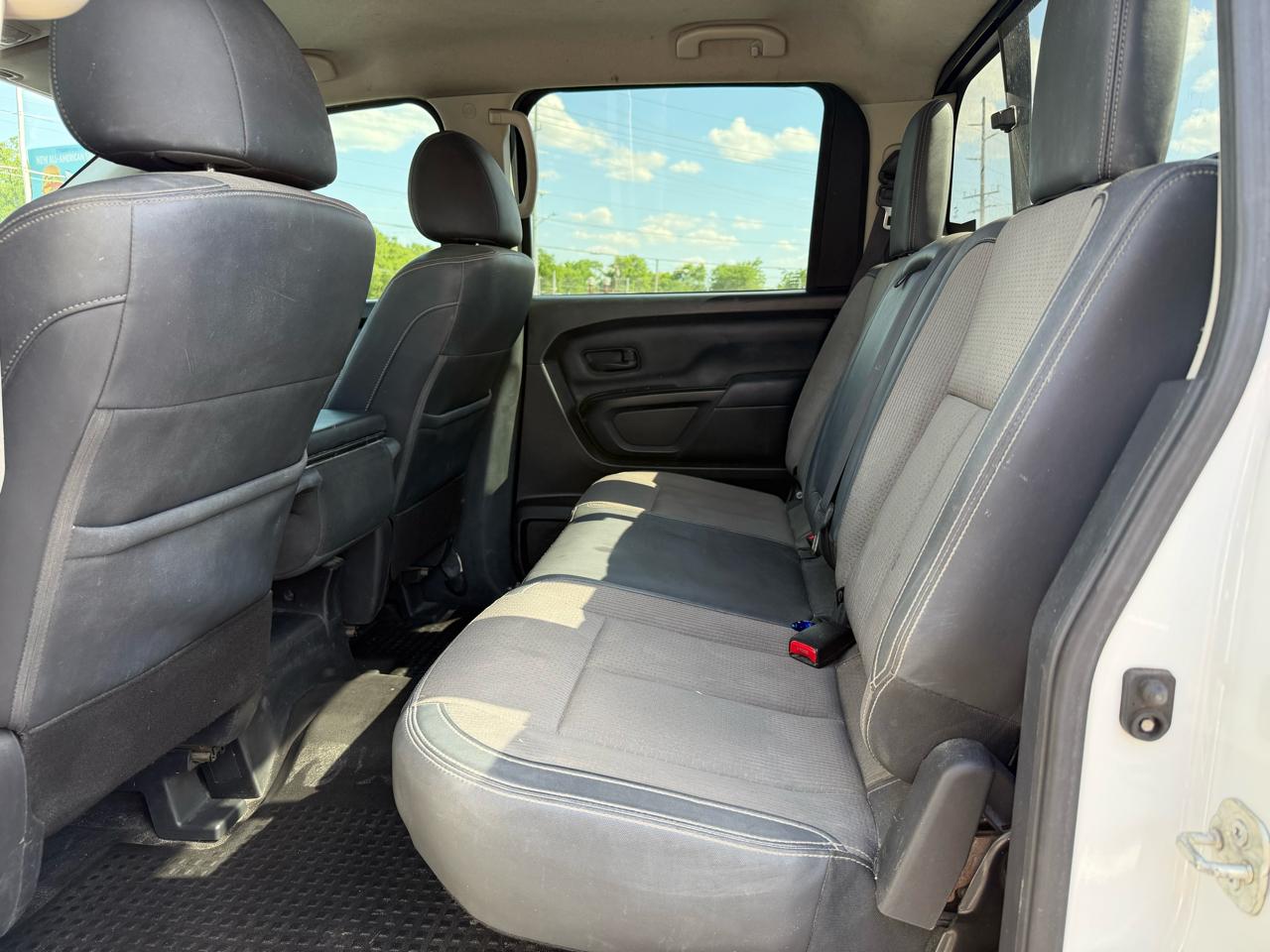 Nissan Titan S Crew Cab 2WD 2019