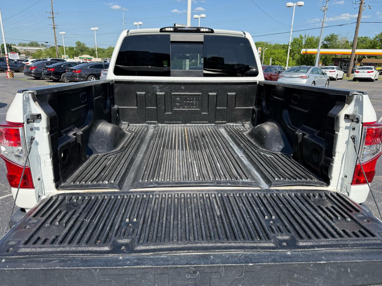 Nissan Titan S Crew Cab 2WD 2019