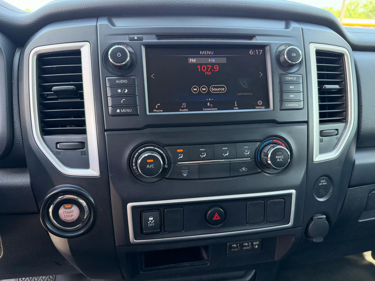 Nissan Titan S Crew Cab 2WD 2019