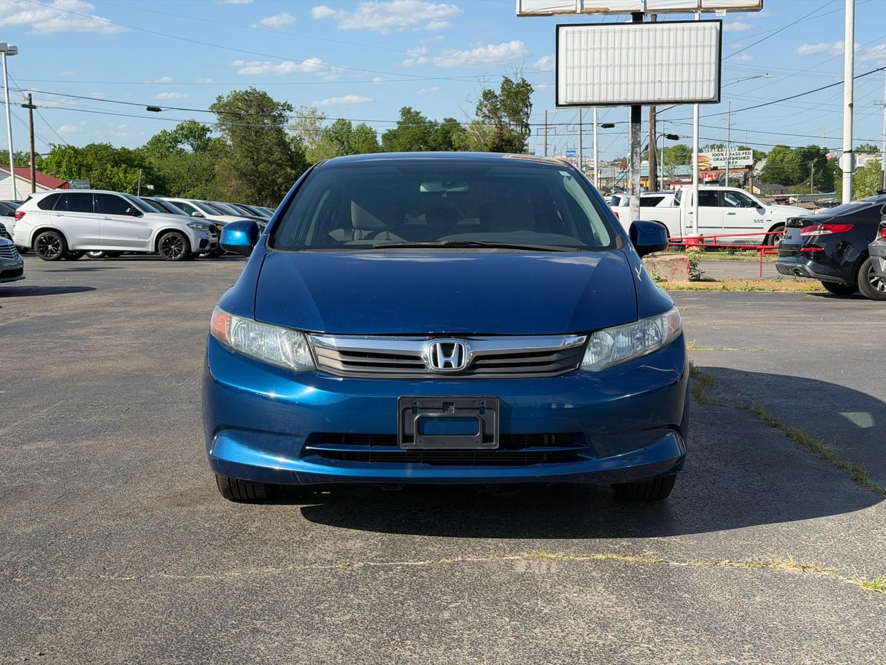 Honda Civic LX Sedan 5-Speed AT 2012
