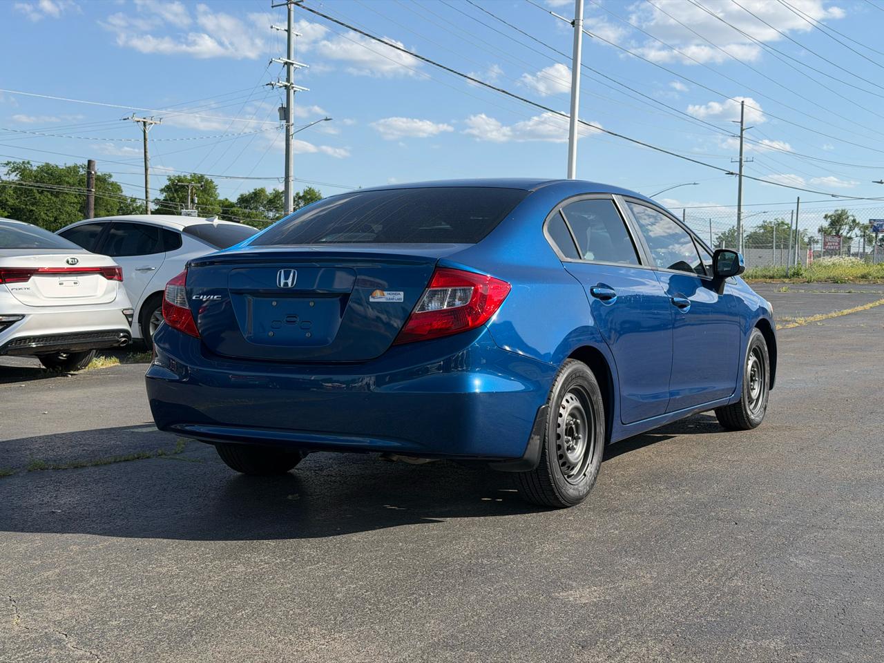 Honda Civic LX Sedan 5-Speed AT 2012