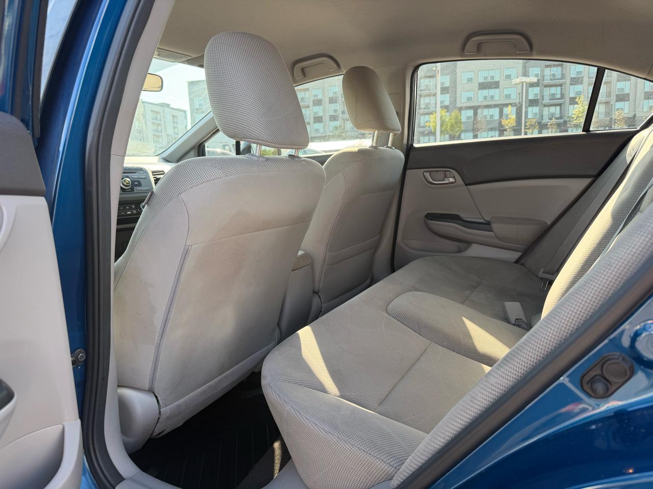 Honda Civic LX Sedan 5-Speed AT 2012