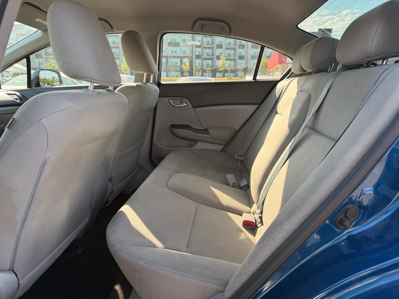 Honda Civic LX Sedan 5-Speed AT 2012