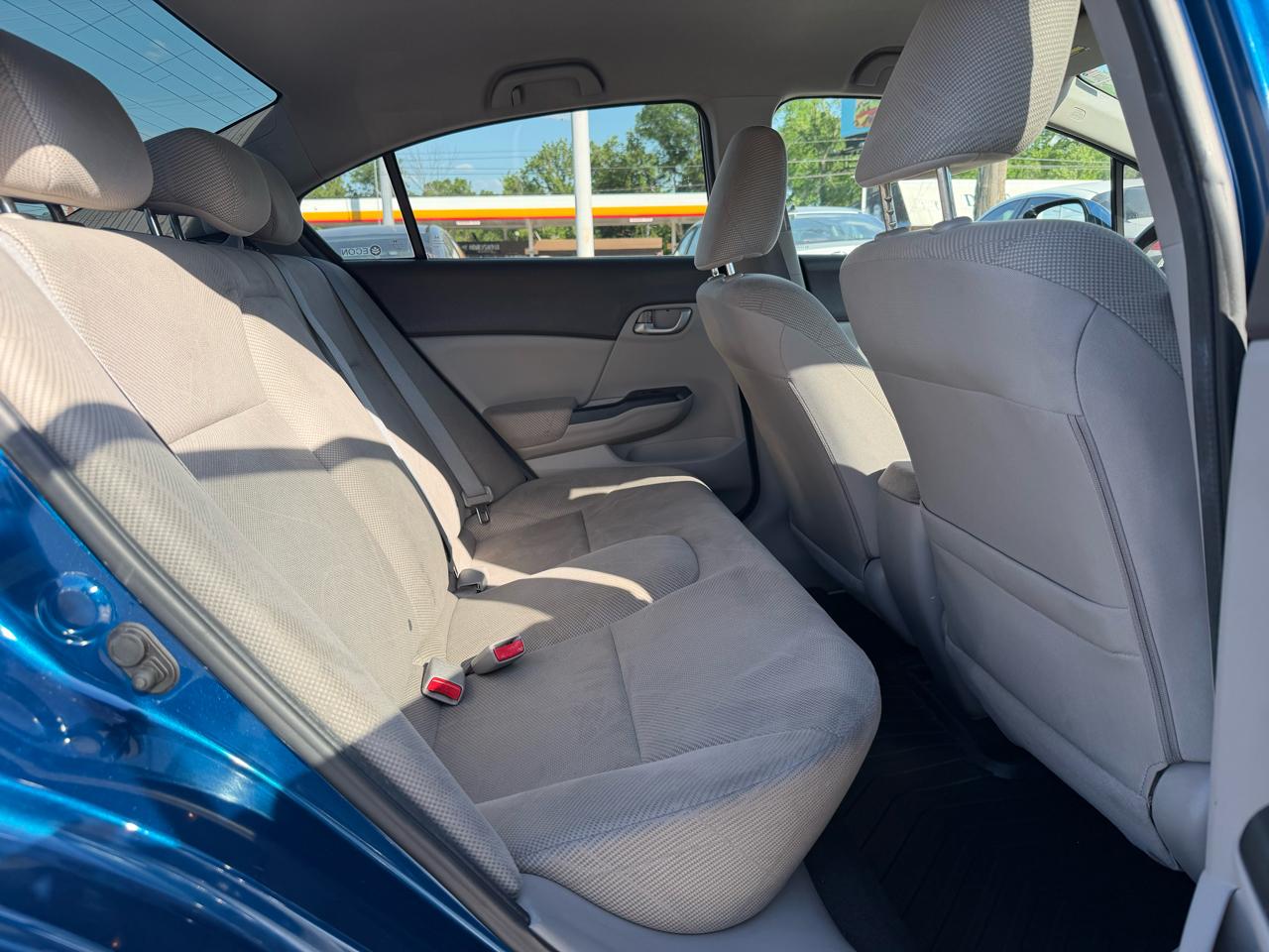 Honda Civic LX Sedan 5-Speed AT 2012