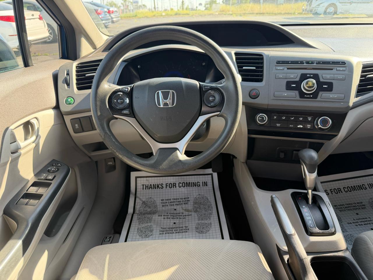 Honda Civic LX Sedan 5-Speed AT 2012