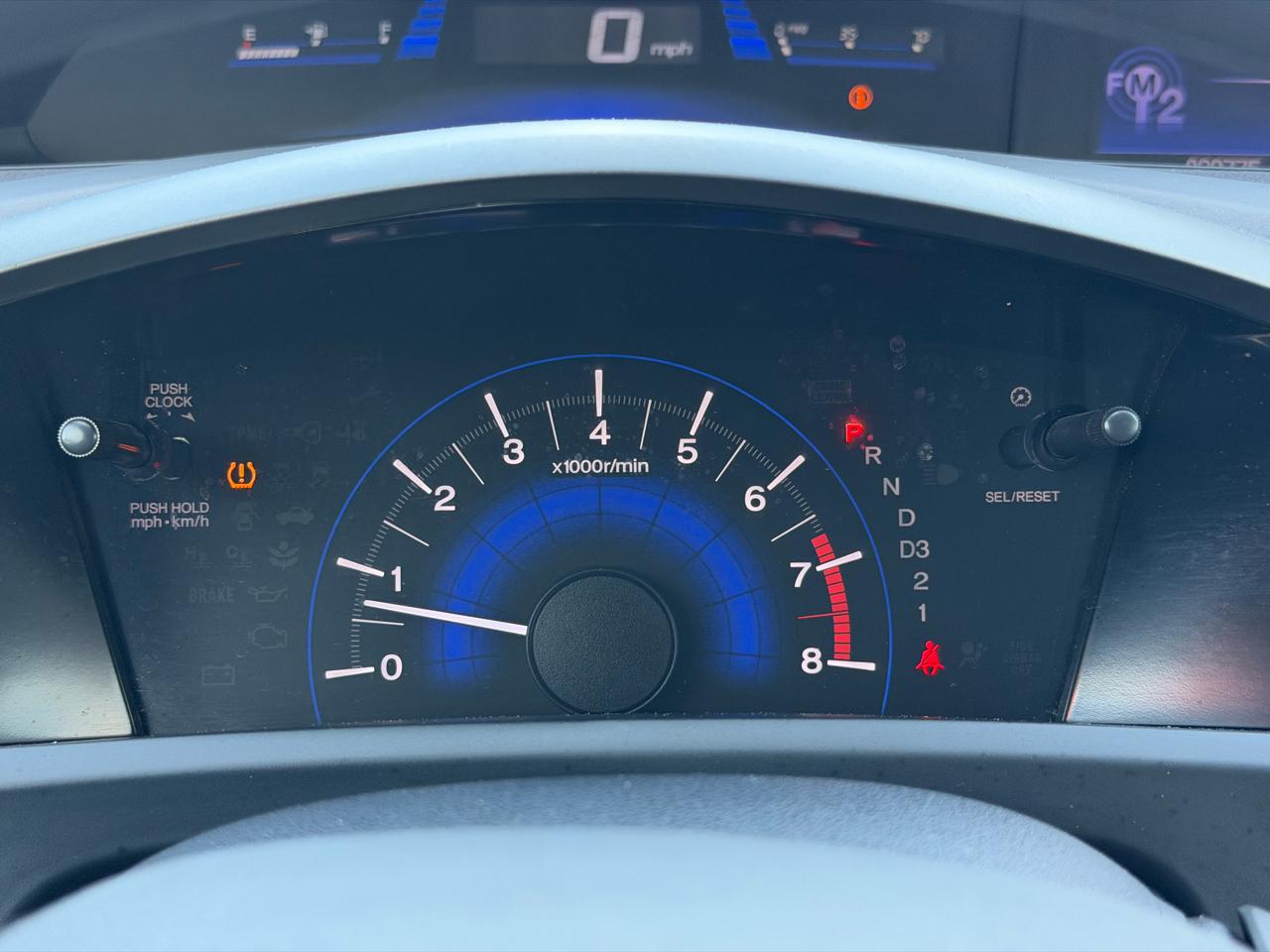 Honda Civic LX Sedan 5-Speed AT 2012