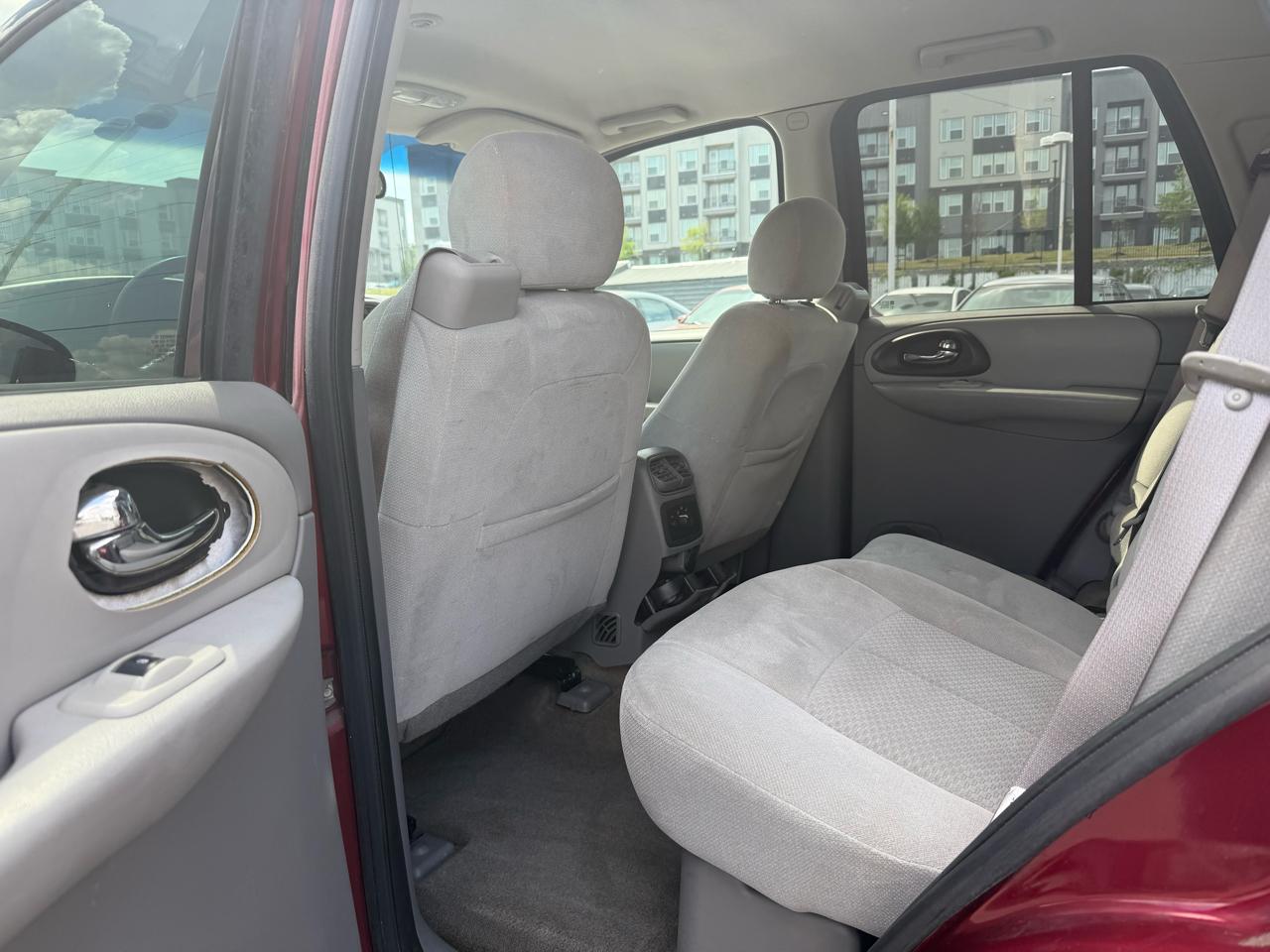 Chevrolet TrailBlazer LS1 2WD 2007