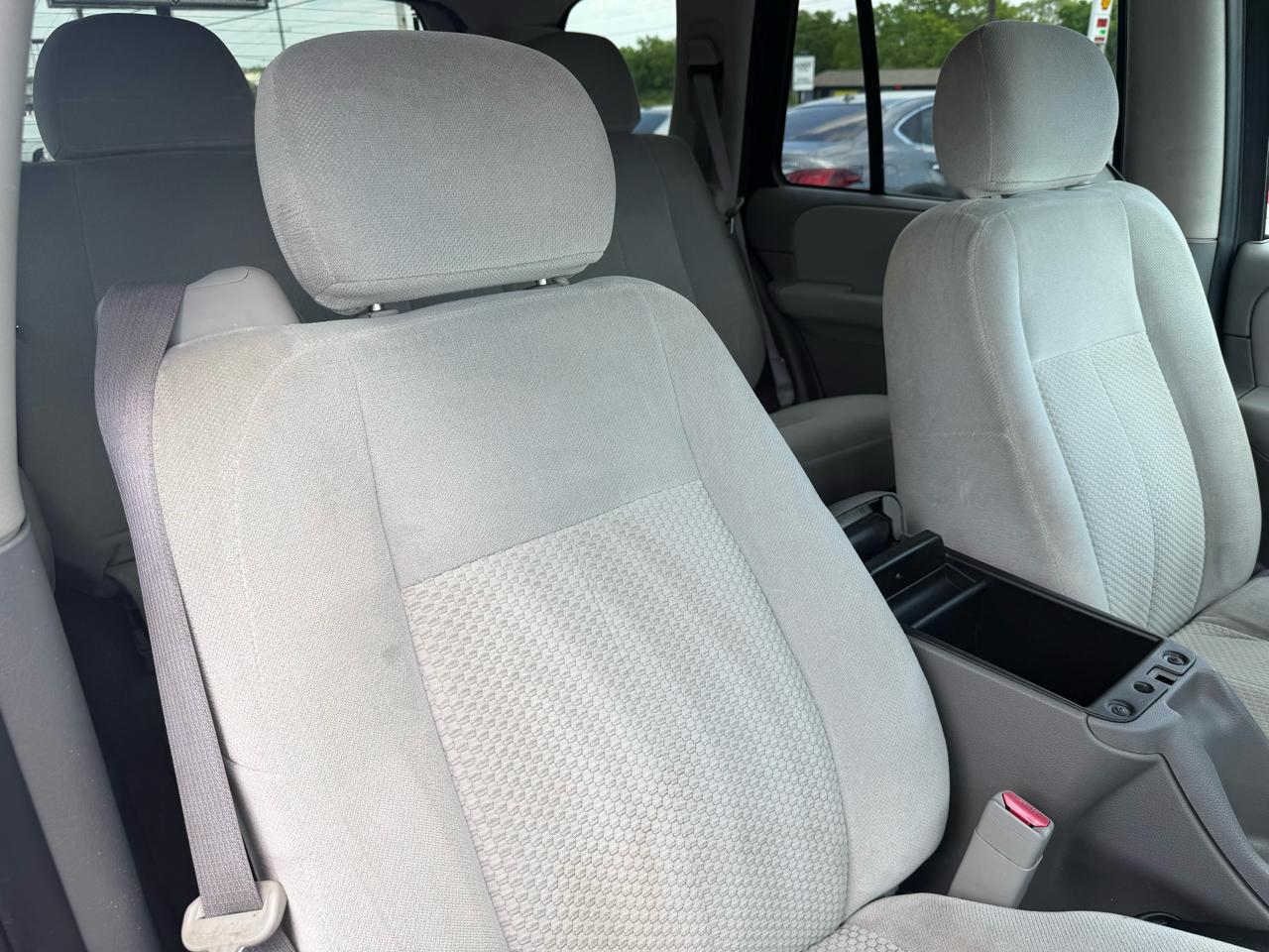 Chevrolet TrailBlazer LS1 2WD 2007