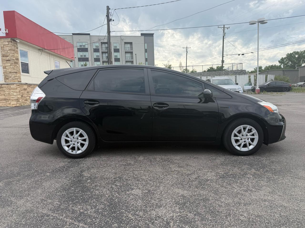 Toyota Prius V Three 2014